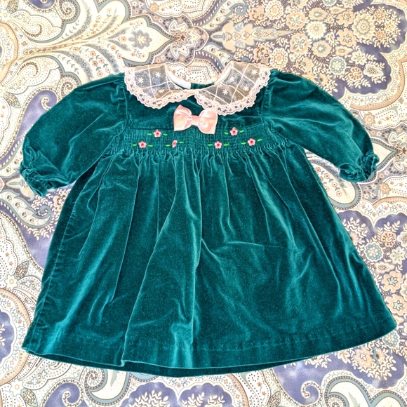 Vintage green velvet dress with lace and pink floral size 24 mo - Picture 1 of 4